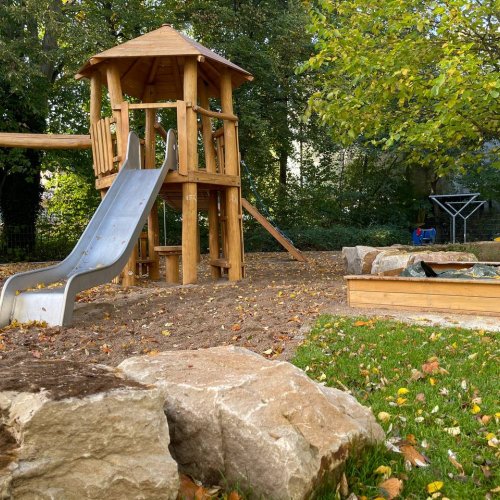 Fertigstellung Spielplatz Fährstr. 66 -76